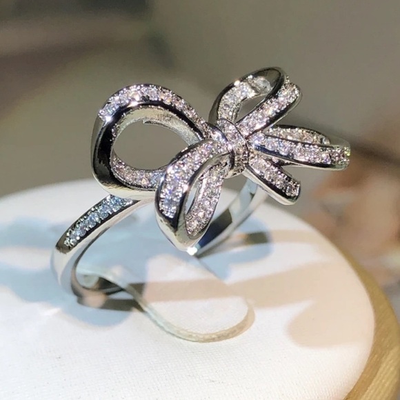Bow Ring White Diamond CZ
925 Sterling Silver ring 🎀💍 - Picture 2 of 4